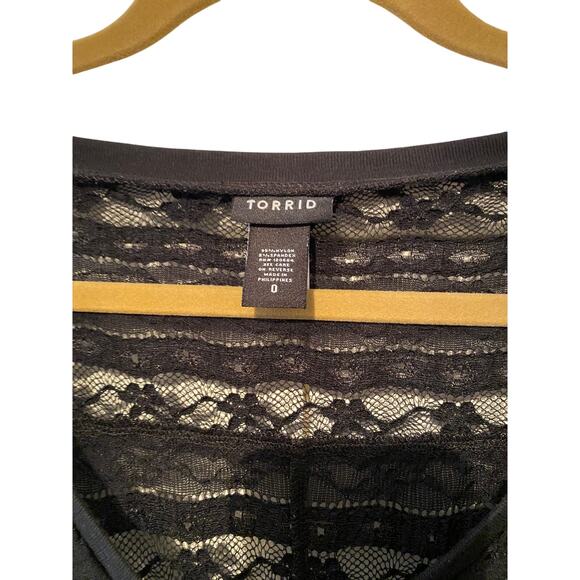 Torrid 3/4 Sleeve Black Extreme Hi Lo Lace Top Plus Size XL - Picture 2 of 8
